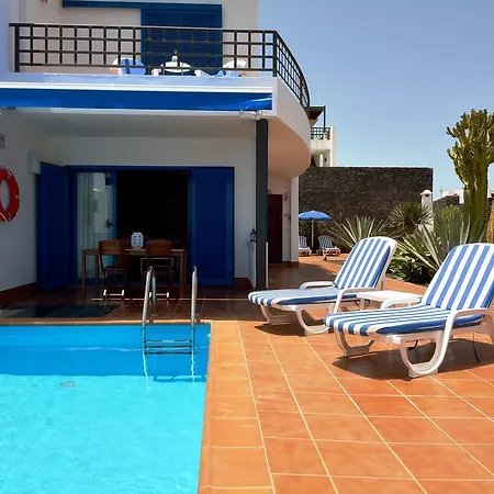 Salinas With Private Pool Playa Blanca (Lanzarote)